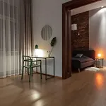 Deco Mariacka 8 *