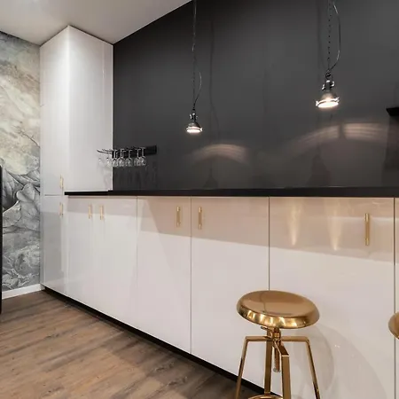 Apartment Deco Mariacka 8