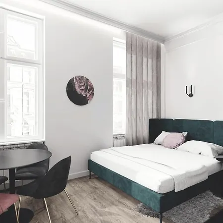 Deco Mariacka 8 * 카토비체