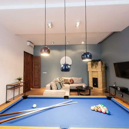 Apartment Deco Mariacka 8